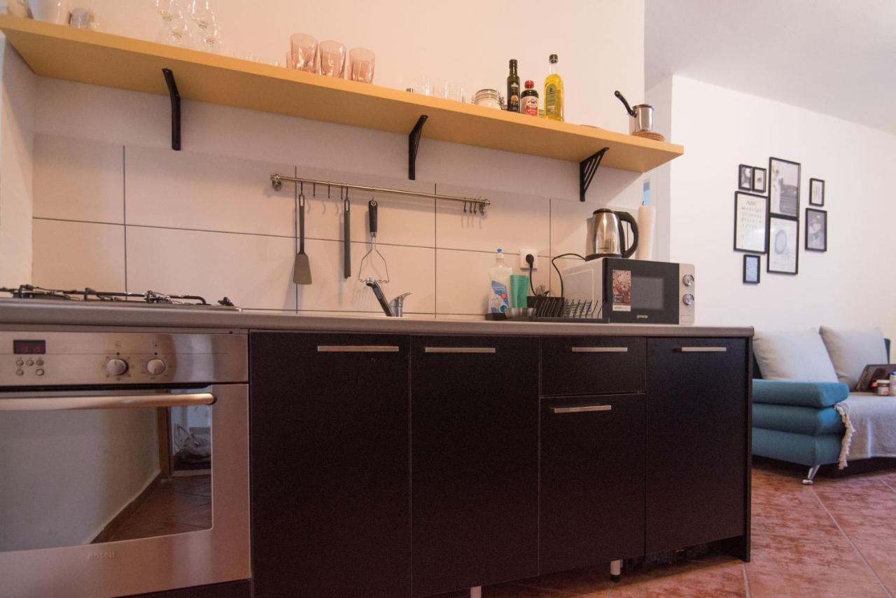 Apartmani Stones Sutivan I Buitenkant foto